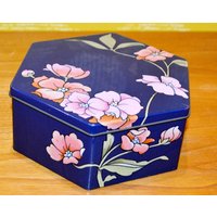 Vintage Blech Dose 70Er Jahre Blau /Rosa Retro Mid Century Seventies Shabby Chic Landhausstil von VintageandGlory