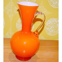 Vintage Glas Vase Orange /Weiß Überfang Space Age Retro Design 70Er Jahre Mid Century von VintageandGlory