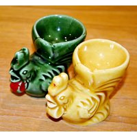 Vintage Keramik Eierbecher Grün/Gelb Egg Cups 70Er Jahre Retro Mid Century Shabby Chic Landhausstil von VintageandGlory