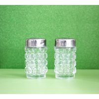 Vintage Rund Französisch Salz & Pfefferstreuer, Glas Diamant Pfeffer Streuer Set, Retro Und Tischdekoration Frühstück von VintagebyTigerlilly
