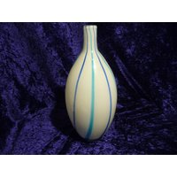 Vintage Glasvase Flaschenhals Rose Glas Weiß Blau Handarbeit Vase, Fensterschmuck Blumenvase 1970Er Jahre Wohndeko von VintagedreamsGB