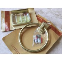 Vintage Amerock Accent Ii Handtuchring Mit Passender Seifenschale von Vintagefangirlfinds