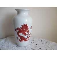 Vintage Vase, Kpm Bavaria, Royal Porzellan , Roter Drache von Vintagegardenbybb