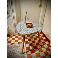 Mid Century Rockabilly Nierentisch Aus Den 1950Er Jahren Mid Century Rockabilly Nierentisch Aus Den 1950Er Jahren von VintageheavenGermany