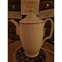 Vintage Kaffeekanne Als Lampe, Beleuchtete Vintage Kaffeekanne Als Lampe, Beleuchtete von Vintagekreation