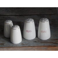 4Er Set Vintage Salzstreuer Pfefferstreuer Küche Dekor Keramik Lebensmittelbehälter von Vintegelane