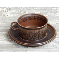Arabia Of Finland Ruska Teetasse & Untertasse Steinzeug Braune Keramiktassen 1970Er Jahre von Vintegelane