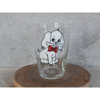 Trinkglas Mit Weißem Hund Bild in Vintage Glassware Glass Tumbler Cartoon Style von Vintegelane