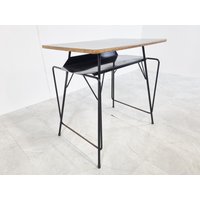 Vintage Schreibtisch Von Willy Van Der Meeren Für Tubex, 1950Er Jahre - Mid Century Schulbank von Vintiquesmidcentury