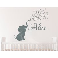 Wand-Aufkleber-Baby-Mädchen-Namen Personalisierte Name Wand Aufkleber Elefant Kinderzimmer Dekor Benutzerdefinierten Vinyl Blase Ms906 von VinylDecals2U