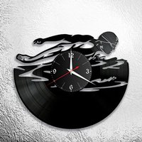 Schwimmer, Schallplattenuhr, Vinyl, Retro, Wanduhr Mit Wunschnamen Individuell, Geschenk, Wohnzimmer, Geburtstag, Made in Germany von VinylclockFranken