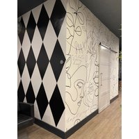 110"H X 126"W Weiß & Schwarz 3D Abstrakte Weibliche Gesichter Abnehmbare Wand Dekor Selbstklebend Exklusives Design Beauty Salon Tapete von VinylicStickersShop