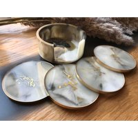 Untersetzer Set/Mit 4 Epoxid Gold Dekoration Home Coaster Party Bar Tischdeko Balkon Terasse Wohndeko Untersetzer Set/Mit 4 Epoxid Gold Dekoration Home Coaster Party Bar Tischdeko Balkon Terasse Wohndeko von ViolartDE