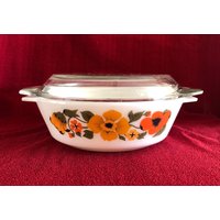 Pyrex Ingrid Casserole Dish 2 Pint #509 Um 1978 von VioletsEmporiumStore