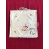 Vintage Irish Leinen Tee Set Produkt Von York Street Ireland, Obstmuster Und Teekanne 1 Tischtuch Vier Servietten, Boxed Unbenäht von VioletsEmporiumStore