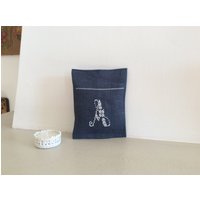 Kleines Kissen Gefüllt Mit Watte Und Lavendel Kreuzstichstickerei von Vionyblue