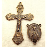 Heiliges Familienkruzifix & Muttergottes, Königin Des Himmels, Sacred Heart Centerpiece Center Rosenkranzset Heiliges Familienkruzifix & Muttergottes, Königin Des Himmels, Sacred Heart Centerpiece Center Rosenkranzset von VirgoPotensSupplies