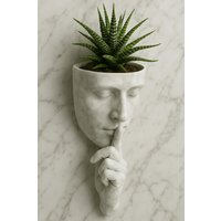 Moderner Gesicht Blumentopf "Silent Face" | Wanddeko Mit Pflanzgefäß 3D-Kunst Für Wohnzimmer, Büro, Garten von VisionWerk