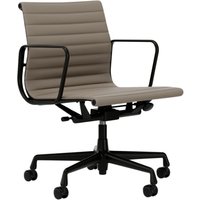 Vitra - Aluminium Chair EA 117 von Vitra