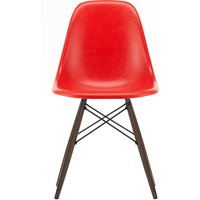 Vitra - Eames Fiberglass Side Chair DSW, Ahorn schwarz / Eames classic red (Filzgleiter basic dark) von Vitra