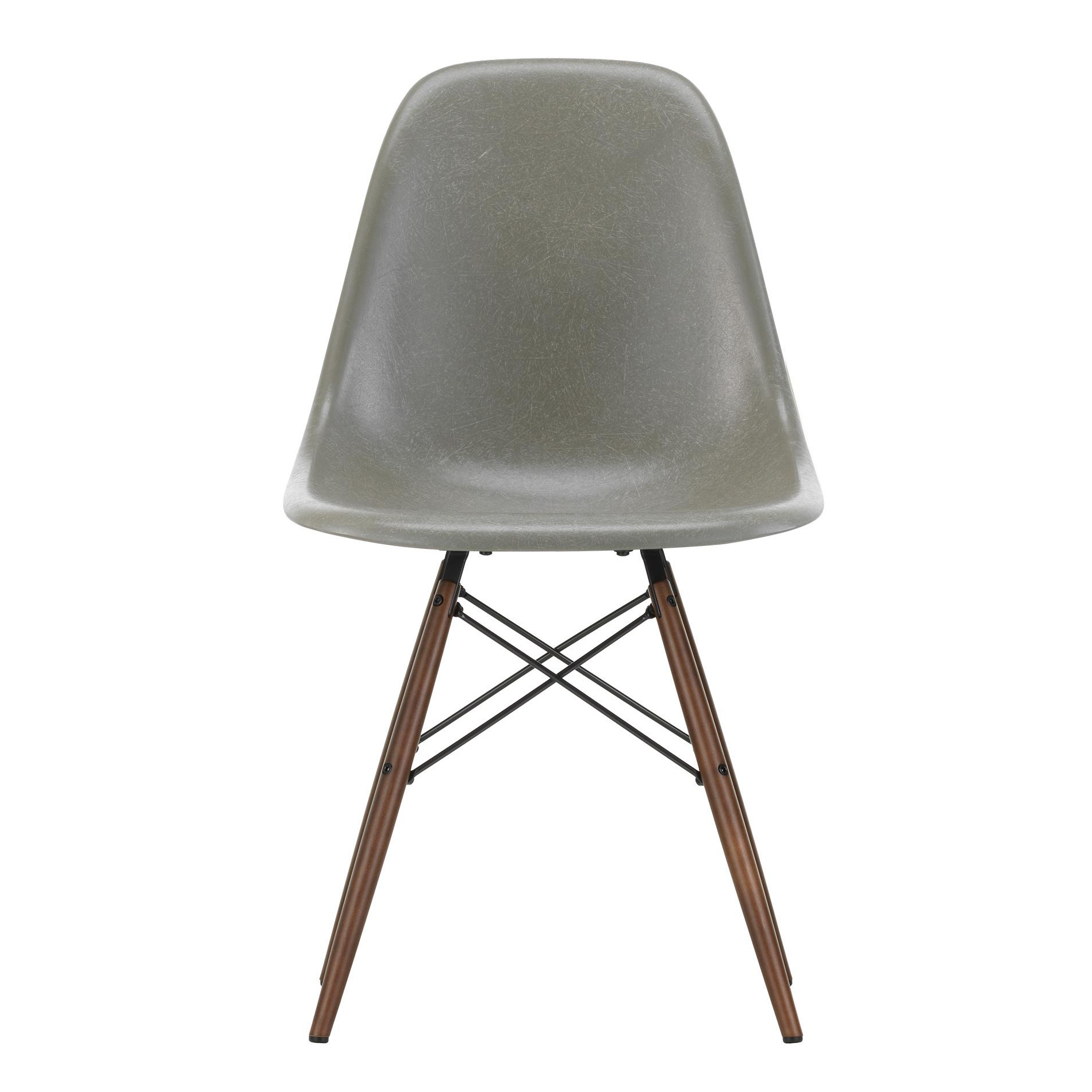 Vitra - Eames Fiberglass Side Chair DSW Ahorn dunkel - umbra/Sitzschale Fieberglas/Gestell Ahorn dunkel/Stahl schwarz/BxHxT 46,5x83x55cm von Vitra