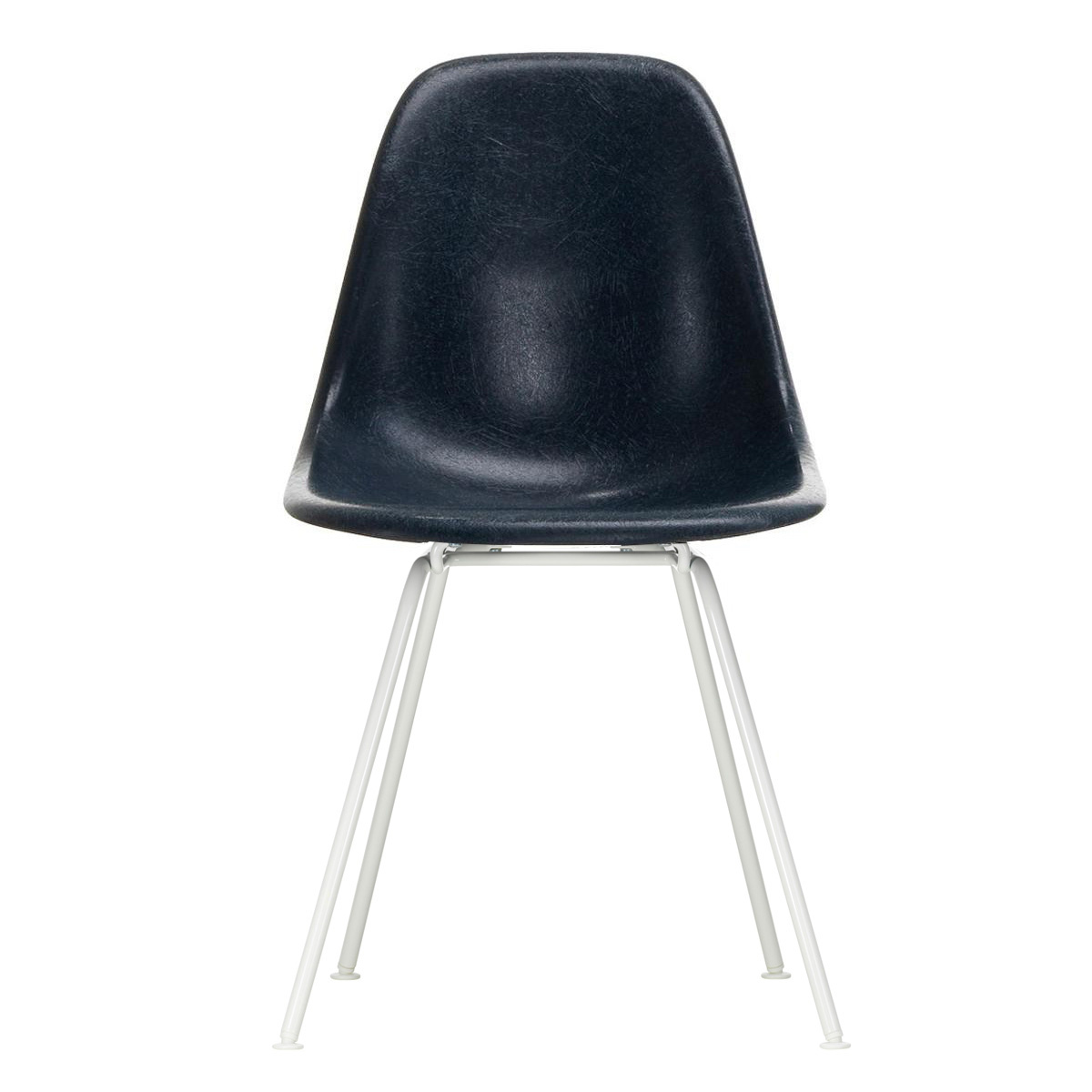 Vitra - Eames Fiberglass Side Chair DSX Gestell weiß - marineblau/Sitzschale Fiberglas/Gestell Stahl weiß pulverbeschichet/BxHxT 46,5x83x55cm von Vitra