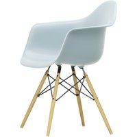 Vitra - Eames Plastic Armchair DAW RE, Esche honigfarben / eisgrau (Filzgleiter weiß) von Vitra