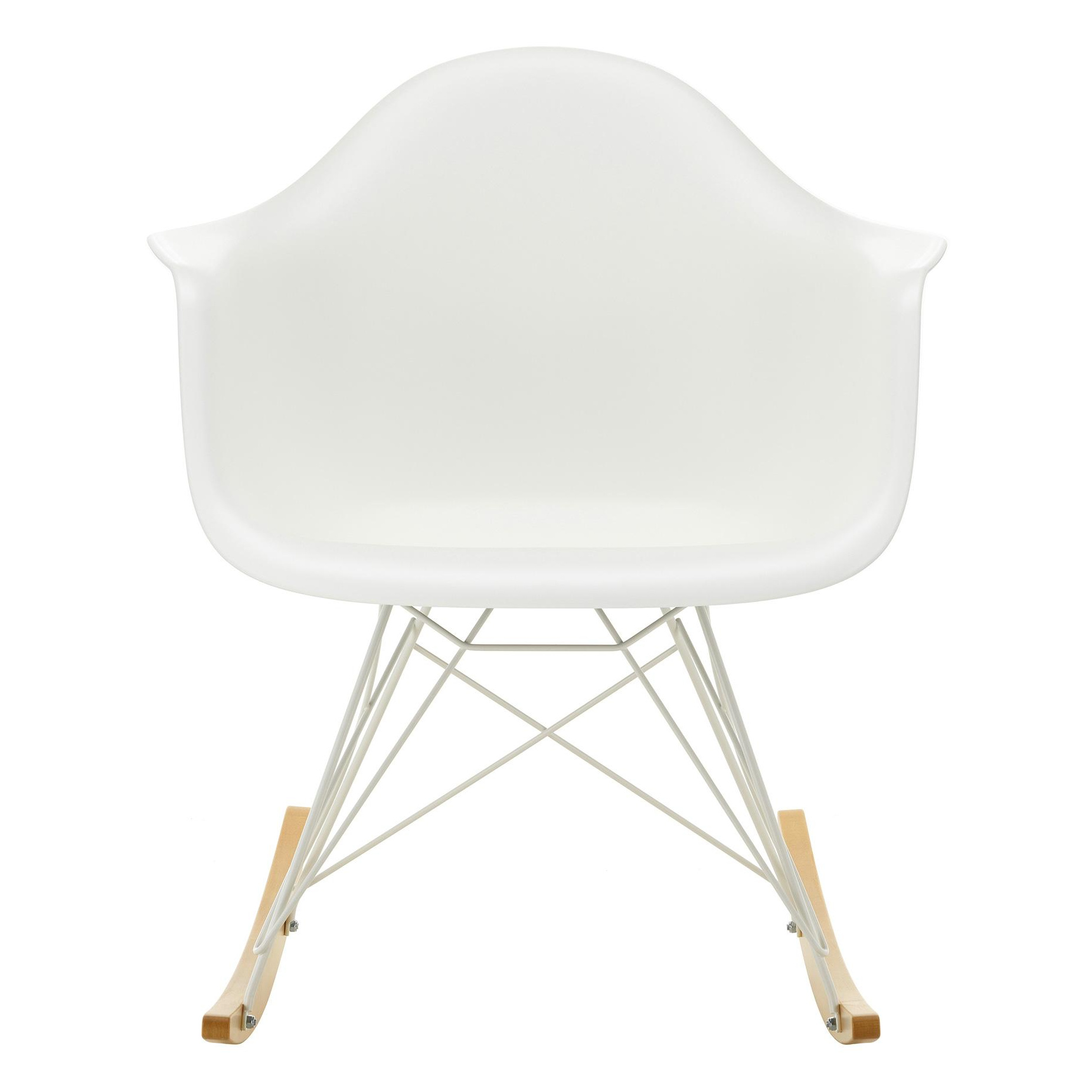 Vitra - Eames Plastic Armchair RAR Schaukelstuhl weiß - weiß/Sitzschale Polypropylen/Gestell weiß pulverbeschichtet/Ahorn gelblich/BxHxT 63x76x81cm von Vitra