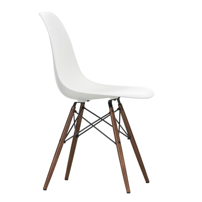 Vitra - Eames Plastic Side Chair DSW Gestell Ahorn dunkel - weiß/Sitzschale Polypropylen/Gestell Ahorn dunkel/Stahl schwarz/BxHxT 46,5x83x55cm von Vitra