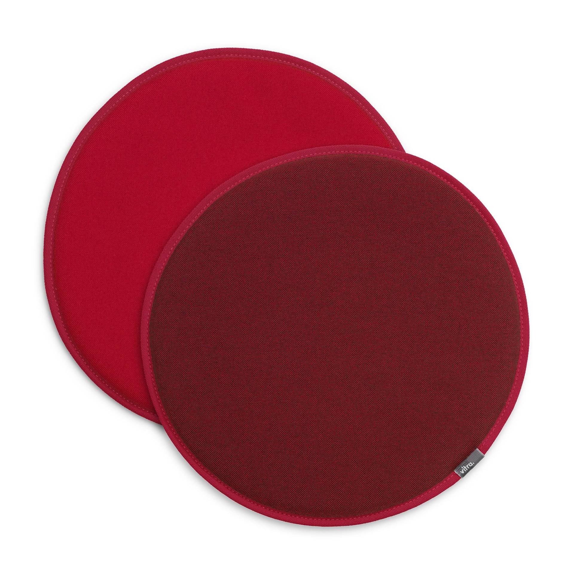 Vitra - Vitra Seat Dots Sitzkissen Ø38cm - rot-kokosnuss/poppy red rot/Plano (100% Polyester)/Ø 38cm/Wendekissen 2-farbig von Vitra