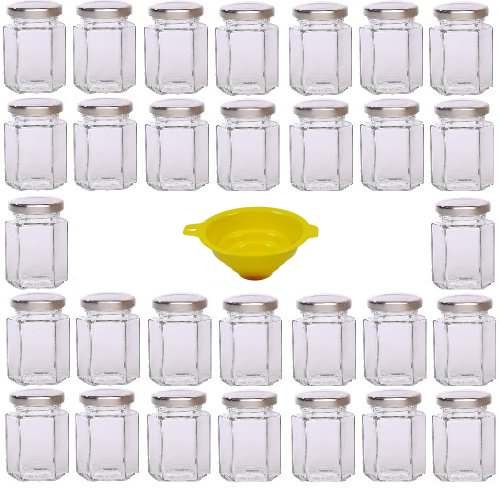 30 kleine Marmeladengläser für 110ml mit silbernem Deckel/für Konfitüren, Öle, Salz, Gewürze, etc. - inkl. einem gelben Einfülltrichter von mikken
