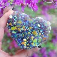 Großes Regenbogen Aura Amythyst Herz // Lila Herz, Amethyst Natürlicher Kristall, Kristall Cluster, Selbstliebe Bücherregal Dekor von VivacityCrystals