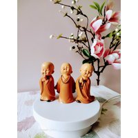 Lachende Buddha-Statue Set 3 Kleiner Buddha Sehen Sie Kein Böses Hören Spritual Geschenk Happy Indoor Resin Statue Good Luck von ViviCorner2020