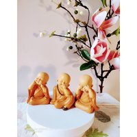 Lachende Buddha-statue Set 3 Kleine Mönch-statue Sehen Sie Kein Böses Hören Spritual Geschenk Happy Buddha Indoor Harz-statue Good Luck von ViviCorner2020