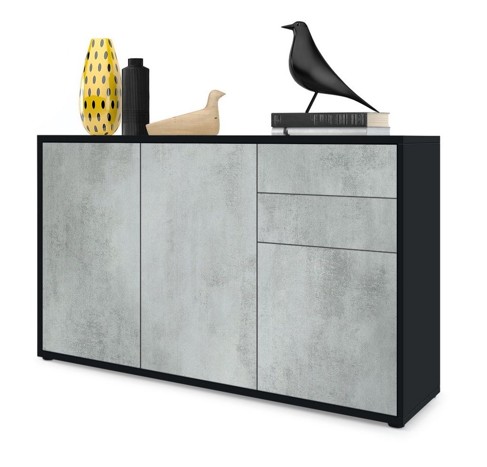 Vladon Kommode Ben V3 (Kommode, mit 3 Türen und 2 Schubladen), Schwarz matt/Beton Oxid-Optik (117 x 74 x 36 cm) von Vladon
