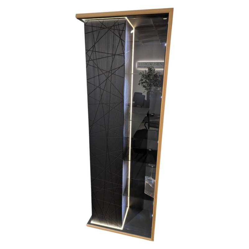 Vitrine V-Aura Eiche Geölt Akzent Lärche Schwarz mit Beleuchtung von Voglauer