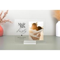 Personalisierte Hochzeit Fotoplatte Acryl Mr & Mrs Geschenk von VonaGifts