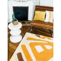 Handgetufteter Abstrakter Gelber Teppich von VoogStudio