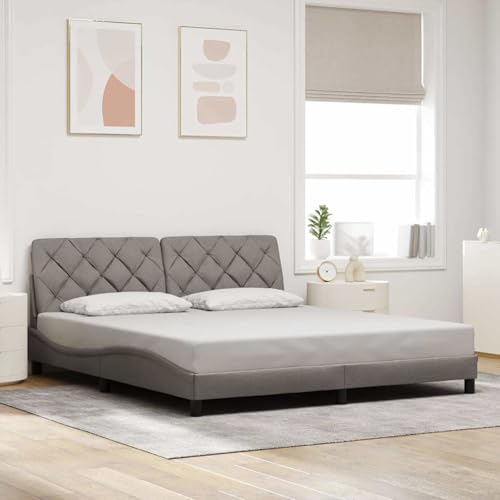 Vopese Taupe Bettgestell mit Kopfteil-Kissen | 218x185x74,5 cm | Polyester & Holz | Schlafzimmer Deko Model3310619 Vopese Taupe Bettgestell mit Kopfteil-Kissen | 218x185x74,5 cm | Polyester & Holz | Schlafzimmer Deko Model3310619 von Vopese