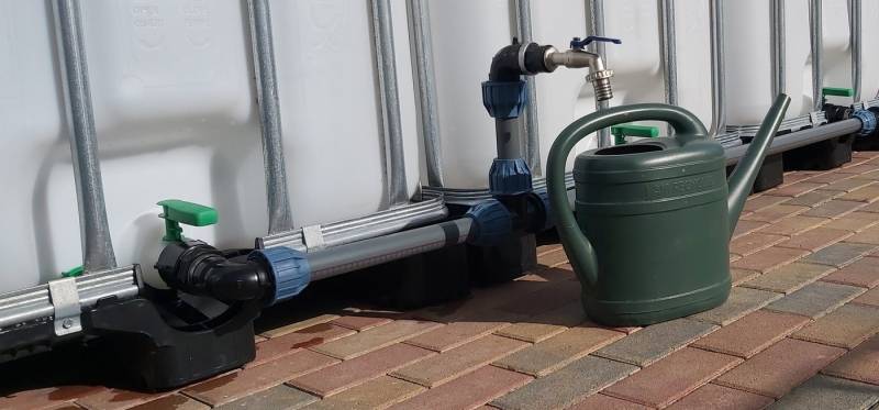 Voxtrade Regenwassertank IBC Verbindung 1" Wasserhahn Schwanenhals Wassertanks 1000L Container, (Je nach Variante, 3-tlg., Anzahl je nach Variante), Hahn ist Frostsicher, Robust und einfacher Anbau von Voxtrade