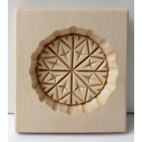 Sonnenzeichen Mandala Preis Für Eine Form Holz Plätzchenform Lebkuchen Springerle Spekulatius Kashigata Handarbeit Geschnitztes Lindenbaum von Vybiyka