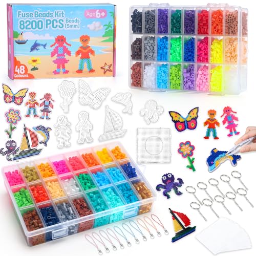 VynyQoo Bügelperlen Set, 8200 Stück 5 mm Bügelperlen in 48 Farben mit Bügelperlen Platten, Bügelpapier, Schlüsselringen, Pinzette – DIY Bastelset, für Kinder, Jungen & Mädchen von VynyQoo