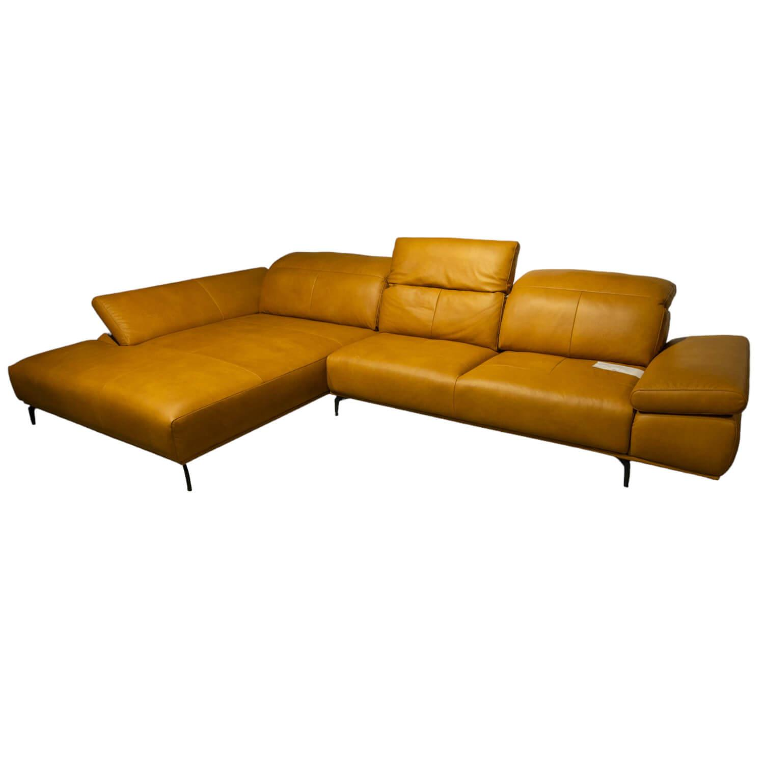 Ecksofa Levi Leder Z69 52 Kurkuma Gelb Fuß Metall Schwarz M99 von W. Schillig