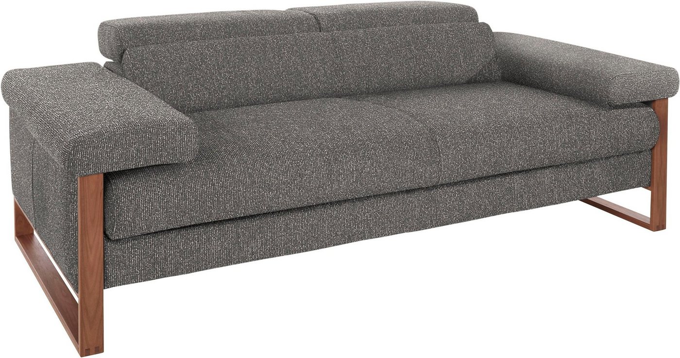 W.SCHILLIG 2-Sitzer finn, German Design Award 2016, Fußgestell Nussbaum natur, Breite 210 cm W.SCHILLIG 2-Sitzer finn, German Design Award 2016, Fußgestell Nussbaum natur, Breite 210 cm von W.SCHILLIG