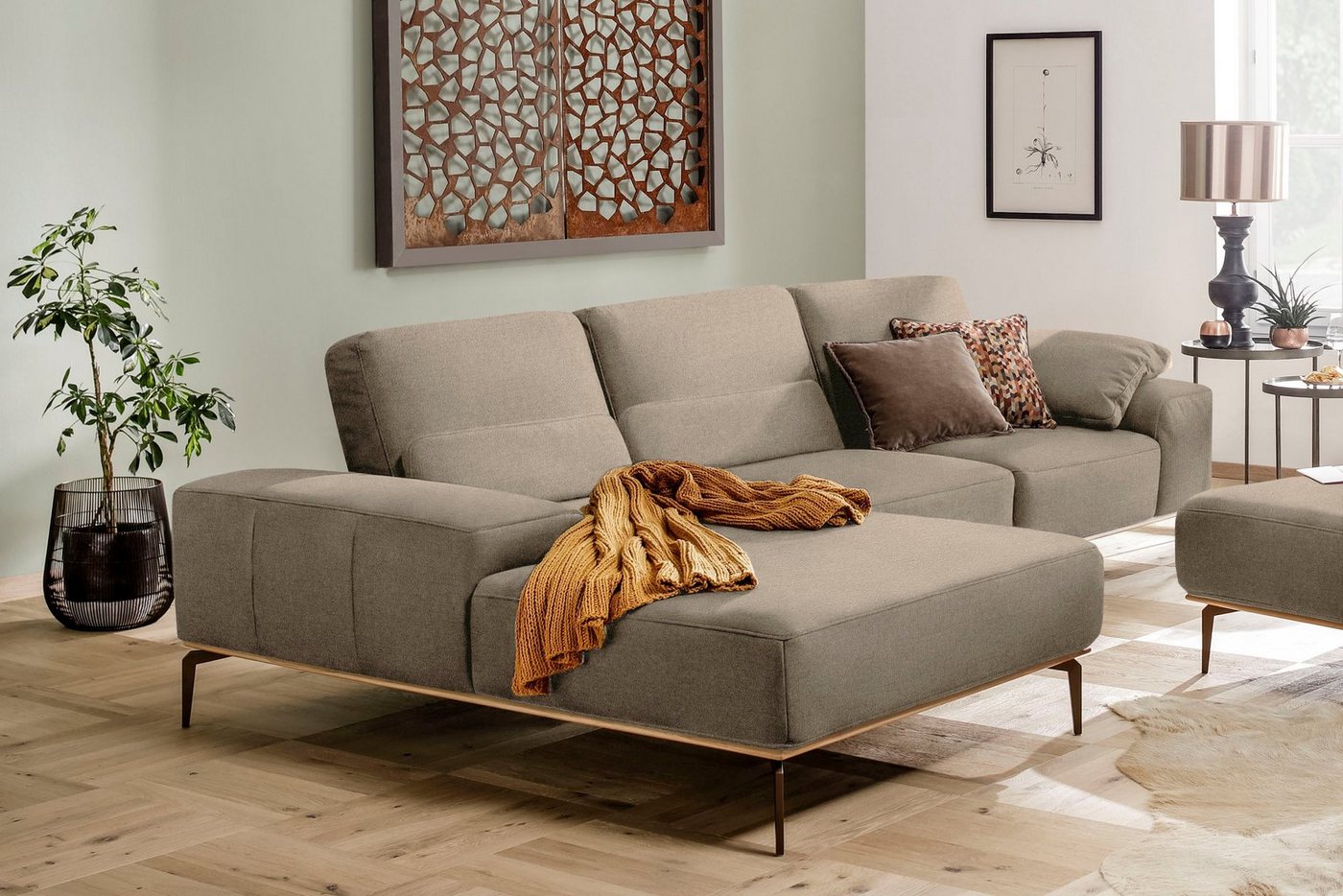 W.SCHILLIG Ecksofa run, mit Holzsockel, Füße in Bronze pulverbeschichtet, Breite 319 cm von W.SCHILLIG