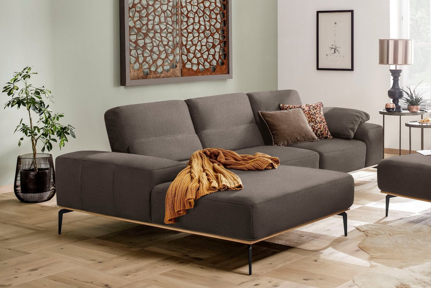 W.SCHILLIG Ecksofa run, mit Holzsockel, Füße in Schwarz pulverbeschichtet, Breite 299 cm von W.SCHILLIG