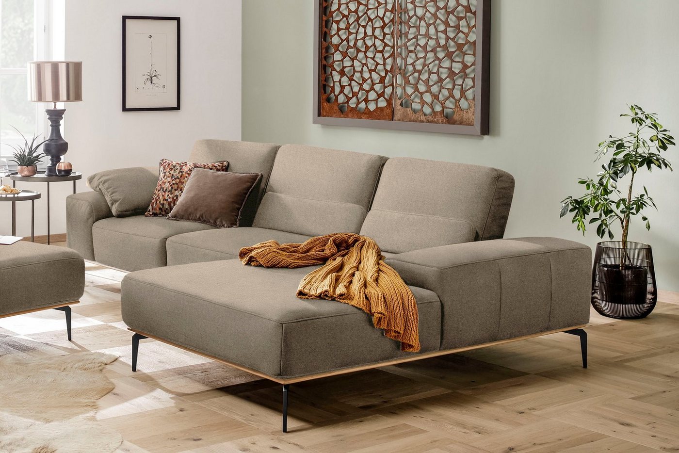 W.SCHILLIG Ecksofa run, mit Holzsockel, Füße in Schwarz pulverbeschichtet, Breite 319 cm von W.SCHILLIG