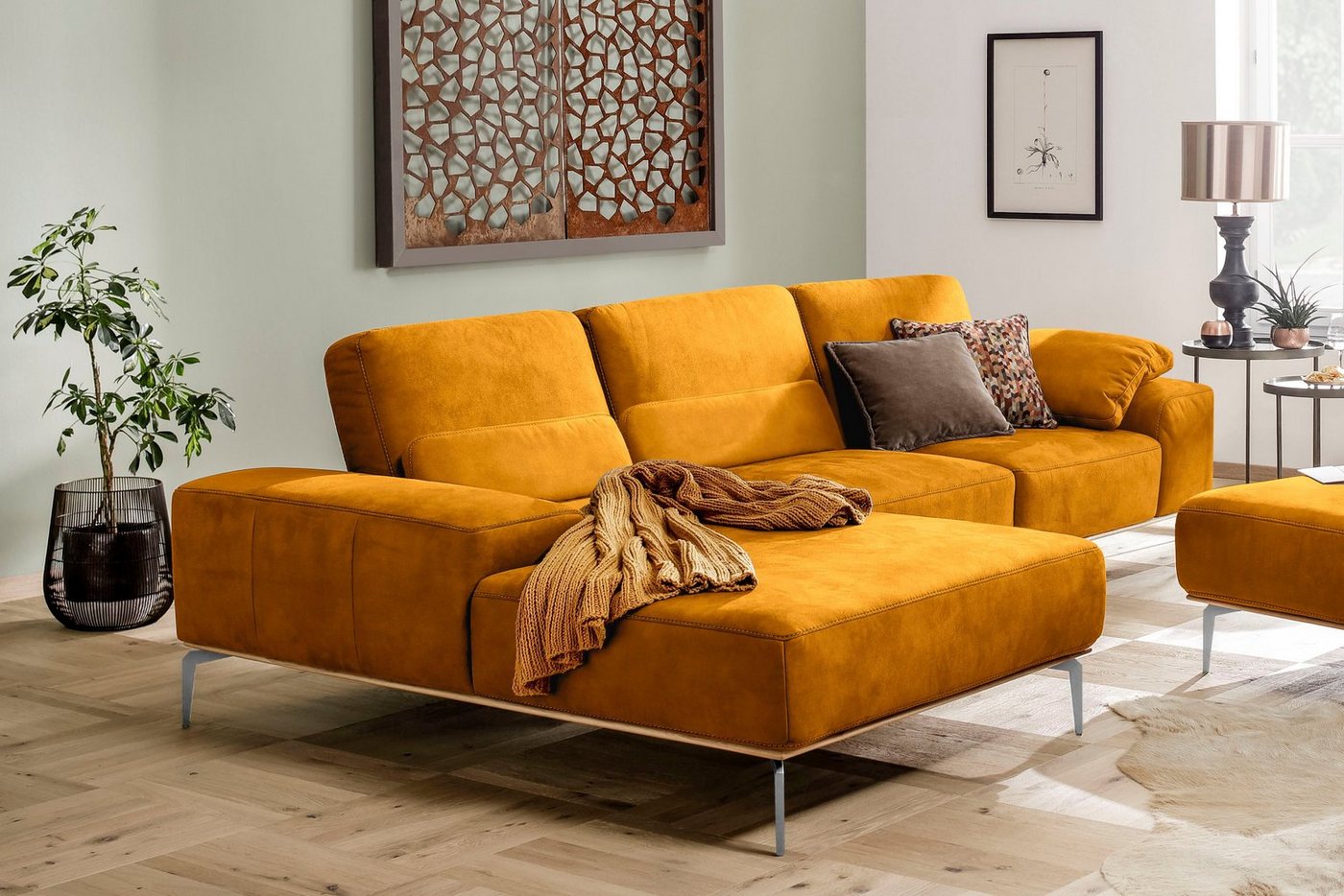 W.SCHILLIG Ecksofa run, Designsofa mit tollem Sitzkomfort, bequem, L-Form, mit elegantem Holzsockel, Füße in Chrom glänzend, Breite 319 cm W.SCHILLIG Ecksofa run, Designsofa mit tollem Sitzkomfort, bequem, L-Form, mit elegantem Holzsockel, Füße in Chrom glänzend, Breite 319 cm von W.SCHILLIG