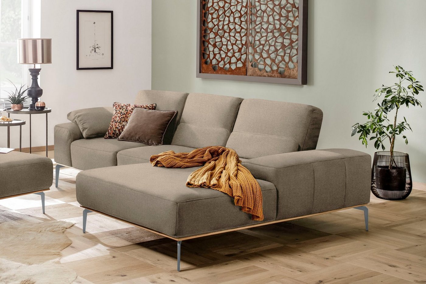 W.SCHILLIG Ecksofa run, mit elegantem Holzsockel, Füße in Silber matt, Breite 279 cm von W.SCHILLIG