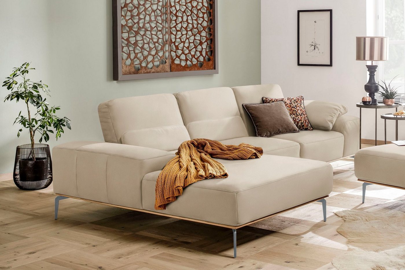 W.SCHILLIG Ecksofa run, mit elegantem Holzsockel, Füße in Silber matt, Breite 299 cm von W.SCHILLIG